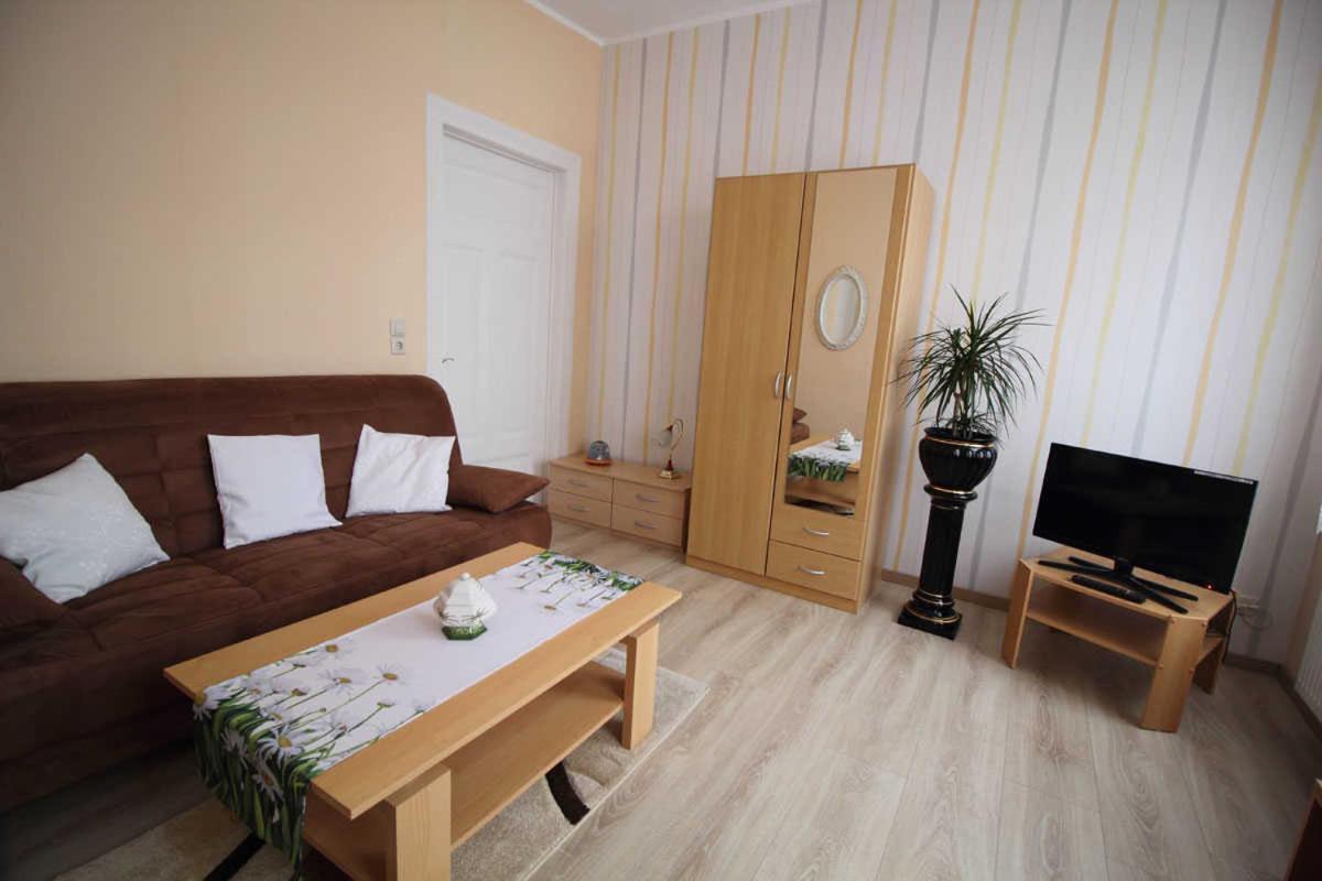 Ferienwohnung Thurk ซาสนิทซ์ ภายนอก รูปภาพ