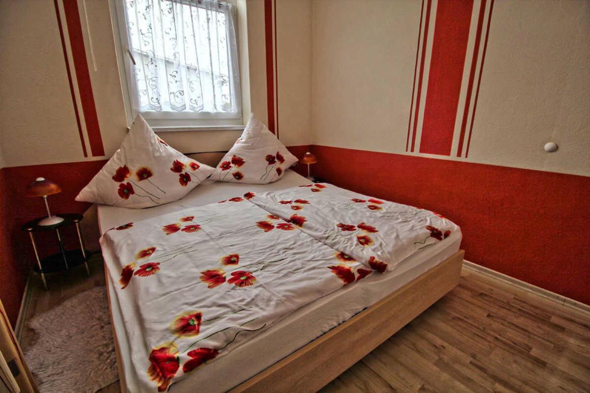 Ferienwohnung Thurk ซาสนิทซ์ ภายนอก รูปภาพ